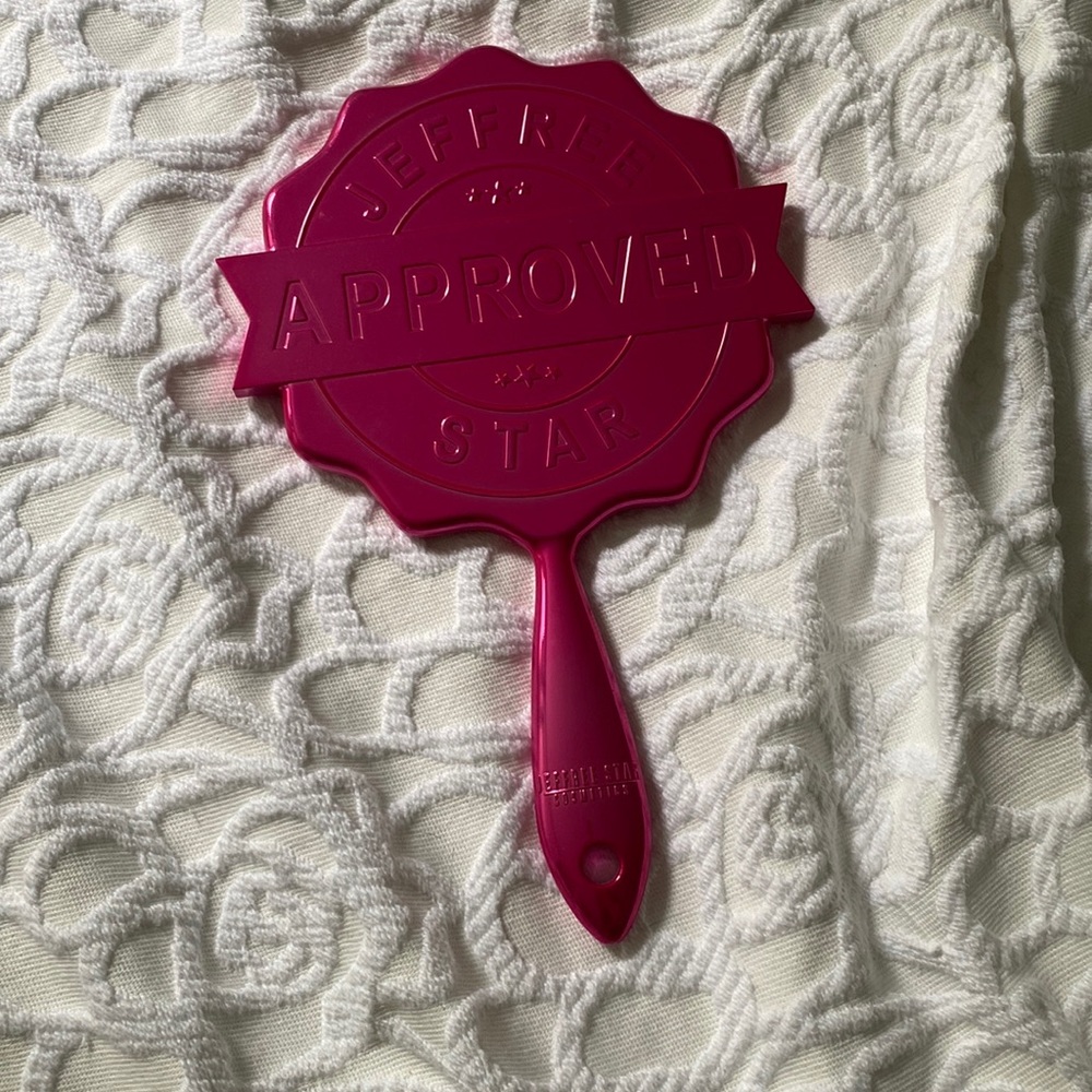 Jeffree star mirror